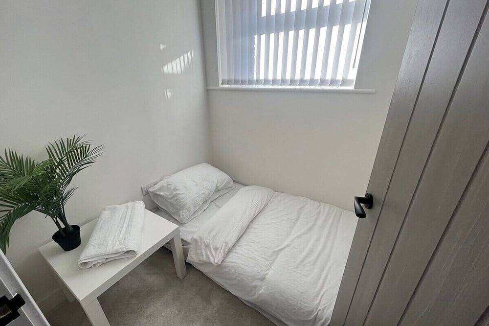 Apartamento entero, Apartamento-Lujoso-Baño privado externo-Castle Lane in Bournemouth, Sudoeste de Inglaterra