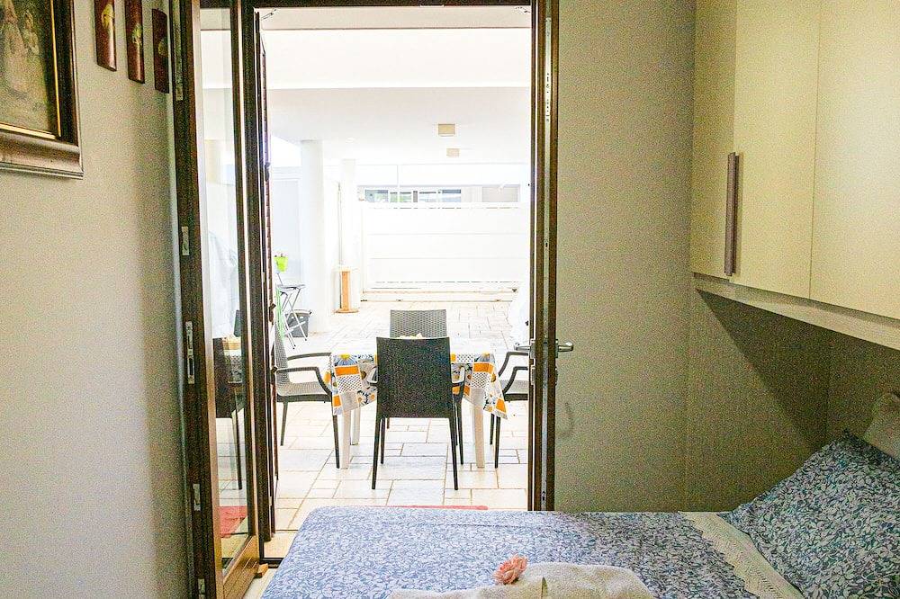 Access room in Bisceglie, Barletta-Andria-Trani