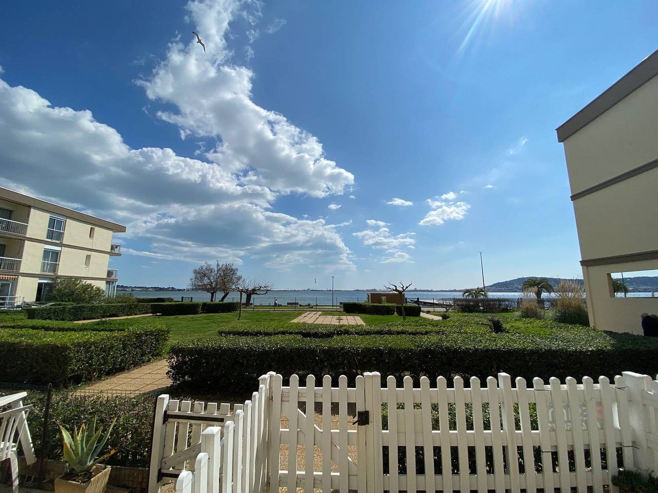 Estudio entero, Apartamento 2* con jardín, aire acondicionado, cerca del estanque en Balaruc-les-Bains in Balaruc-les-Bains, Côte d'Améthyste