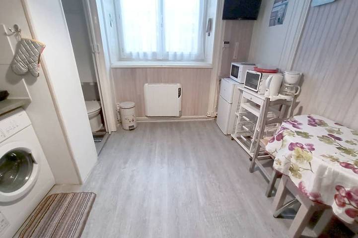 Gîte pour 4 personnes, avec terrasse et jardin dans Bureau De Tourisme Du Massif Du Sancy Le Mont Dore - 2