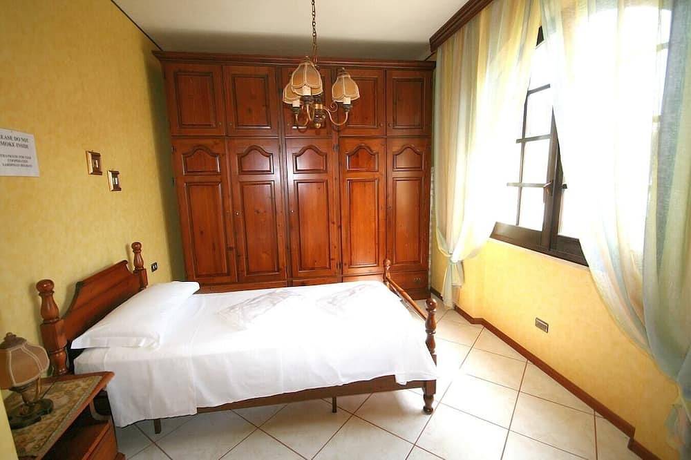 Villa Trapezio with private pool and tennis court in Sant'Andrea (Sardinien), Campidano