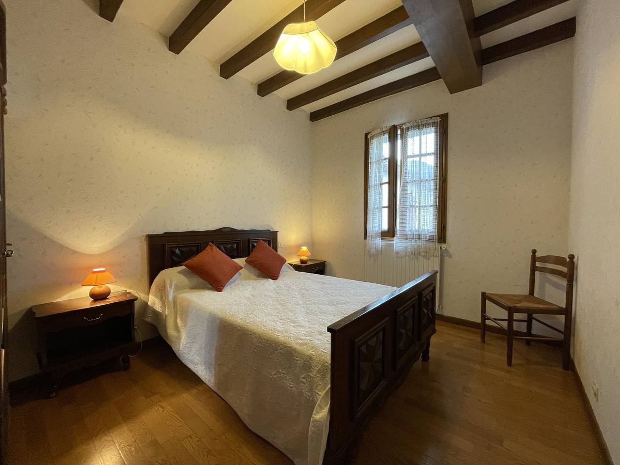 Iagonia in Lacarry-Arhan-Charritte-de-Haut, Oloron-Sainte-Marie und Umgebung