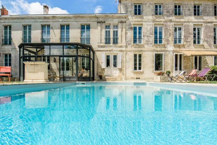 Location de vacances pour 2 personnes, avec jardin et piscine à Rochefort - 4