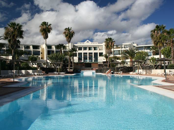 Apartamento de vacaciones para 4 personas, con jardín y piscina - 1