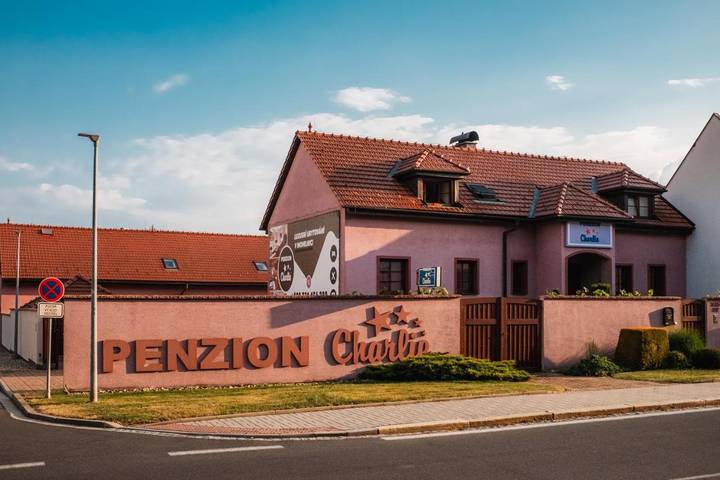 Maison d’hôte pour 2 personnes, avec sauna et vue ainsi que piscine et jardin