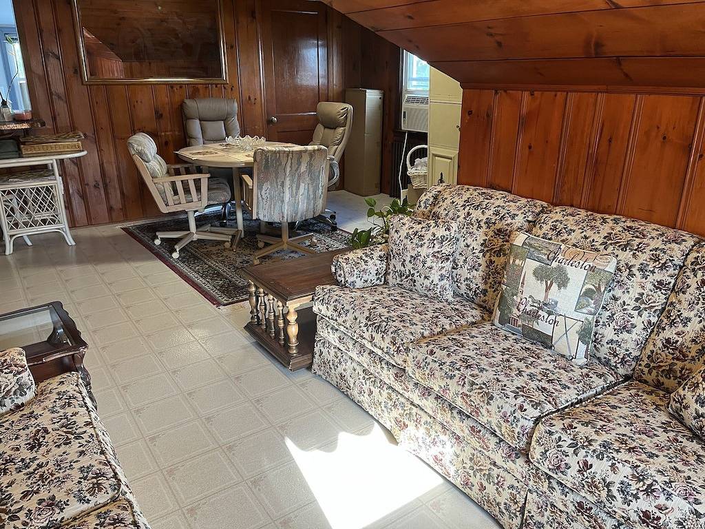 Ganze Wohnung, West End Beach House - 5 Minute Walk To The Beach in Long Branch, Monmouth County