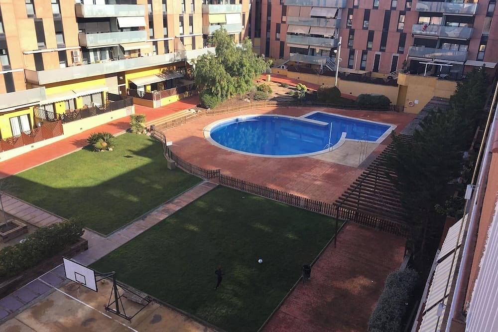 Apartamento entero, Homerez - Apartamento en Terrassa, piscina in Tarrasa, Interior de Barcelona