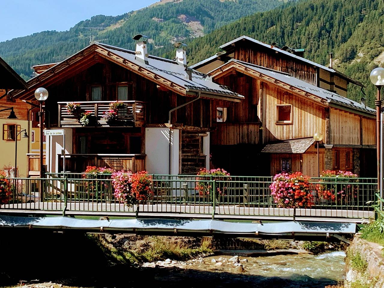 Ganze Wohnung, Apartment 'Rita' mit Bergblick, privatem Garten und Wlan in Pozza di Fassa, San Giovanni di Fassa