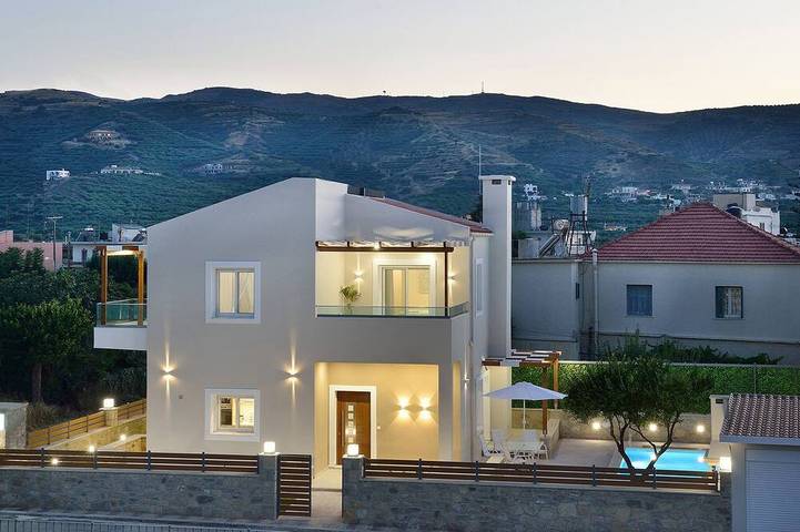 Villa für 7 Personen, mit Balkon und Garten in Kissamos