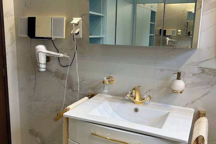 Ganze Wohnung, Golden Rooms Exklusiv, Apartment für 2 Erwachsene und 1 Kind in Völkermarkt, Lavanttaler Alpen