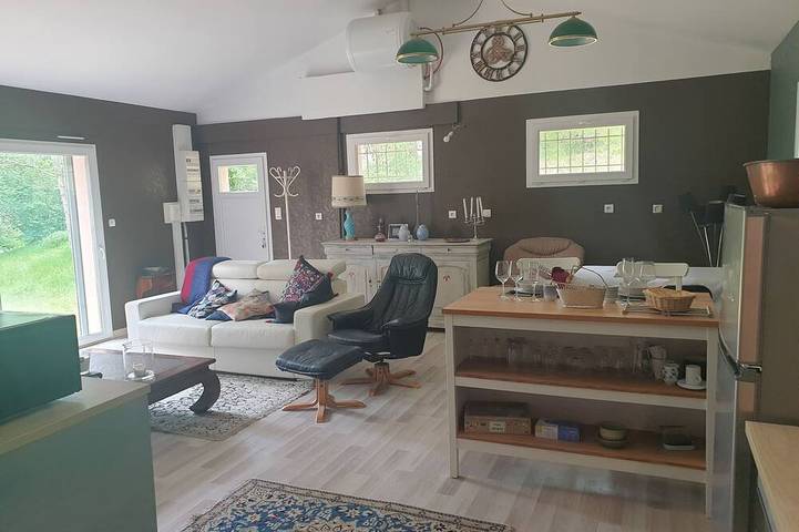 Gîte pour 4 personnes à Saint-Vincent-sur-l'Isle