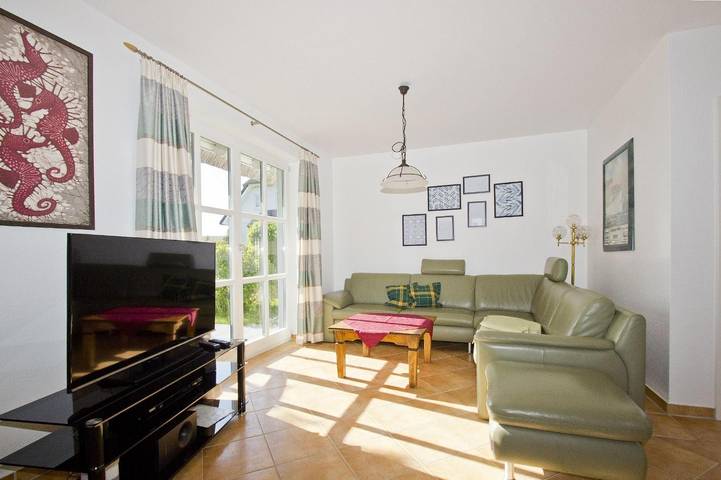 Ferienhaus für 6 Personen, mit Terrasse und Sauna auf Rügen - 4