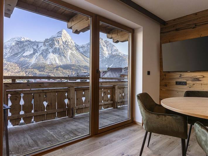 Wohnung in Lermoos mit Balkon und Parken in Lechtaler Alpen, Lermoos