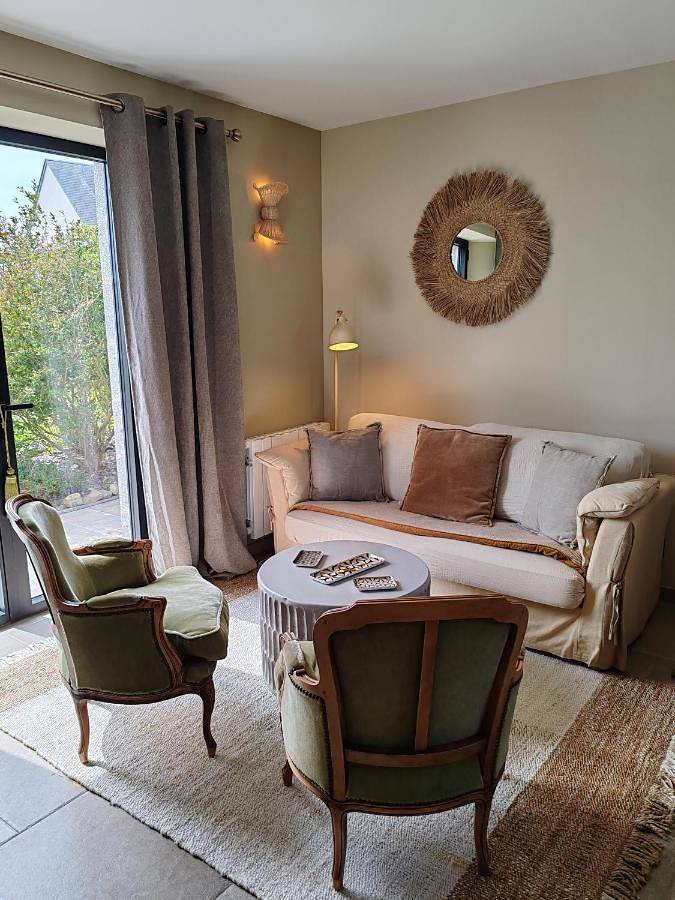 Location de vacances pour 4 personnes, avec Terrasse ainsi que Jardin et Vue à Montmartin-sur-Mer - 2