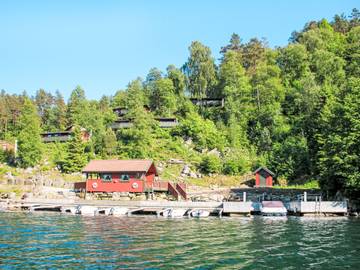 Ferienhaus für 5 Personen, mit Seeblick und Terrasse sowie Garten in Lyngdal