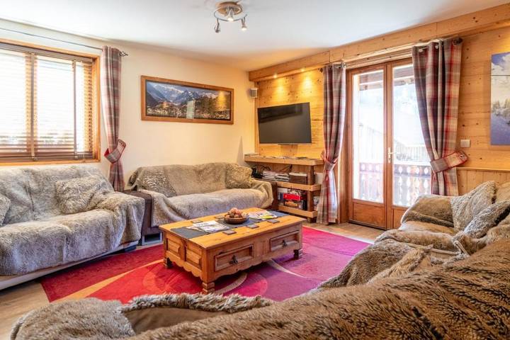 Chambre d’hôte pour 5 personnes, avec jardin et jacuzzi, adapté aux familles à Les Gets - 4