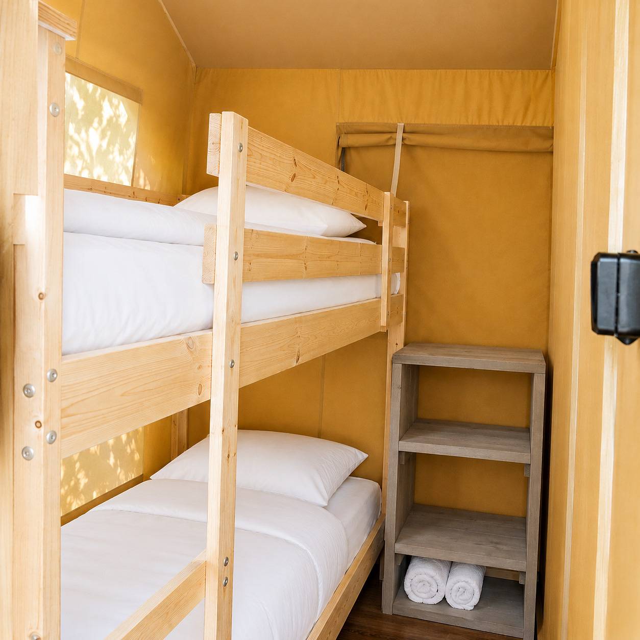 Camping ’t Veld — Comfort Safaritent | 4 personen in Hardenberg, Regio Zwolle