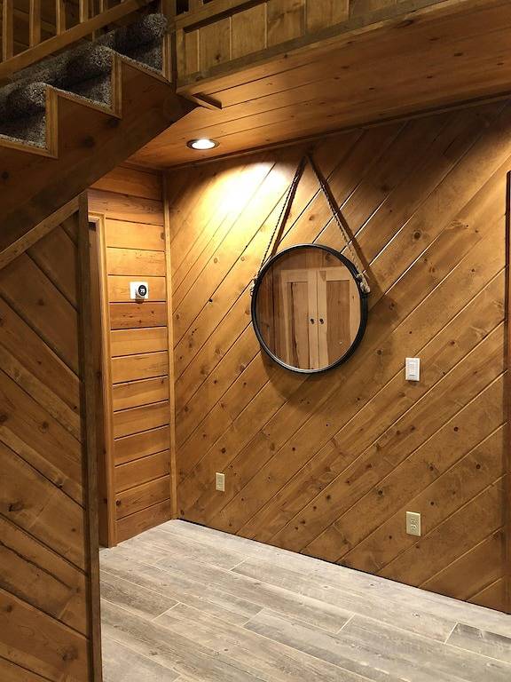 Log cabin for 10 people, with hot tub and balcony in Show Low