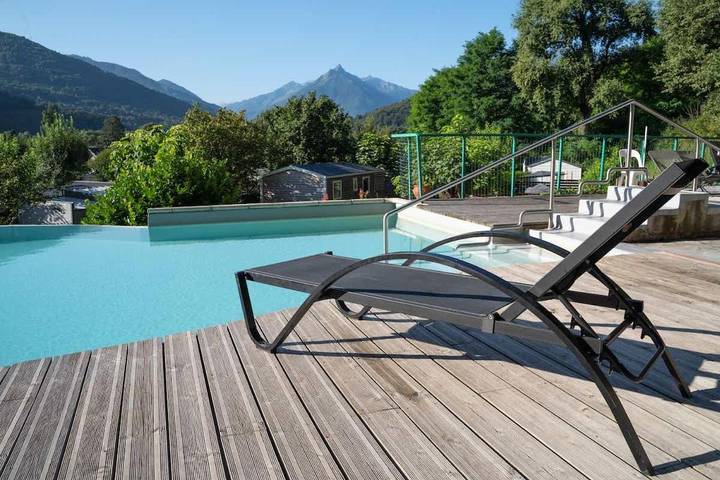 Location de vacances pour 2 personnes, avec vue et piscine ainsi que sauna et jardin, animaux acceptés à Agos-Vidalos - 3
