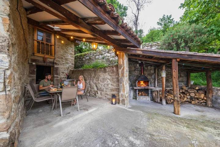 Casa rural para 5 personas, con terraza, Se admiten mascotas en Parque Natural de Las Ubiñas-La Mesa - 3