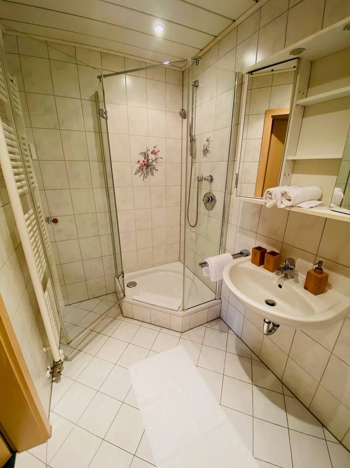 Ferienwohnung für 4 Personen, mit Balkon und Seeblick in Fränkisches Seenland - 4