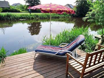 Ferienwohnung für 2 Personen, mit Terrasse und Garten in Dornumersiel