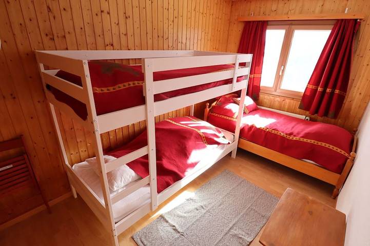 Ganze Wohnung, Exterior: Geräumige Wohnung für 5 Personen, im Zentrum des Dorfes, -Innenbereich: ca. 85 m2, Wohnzim in Saint Luc, Anniviers