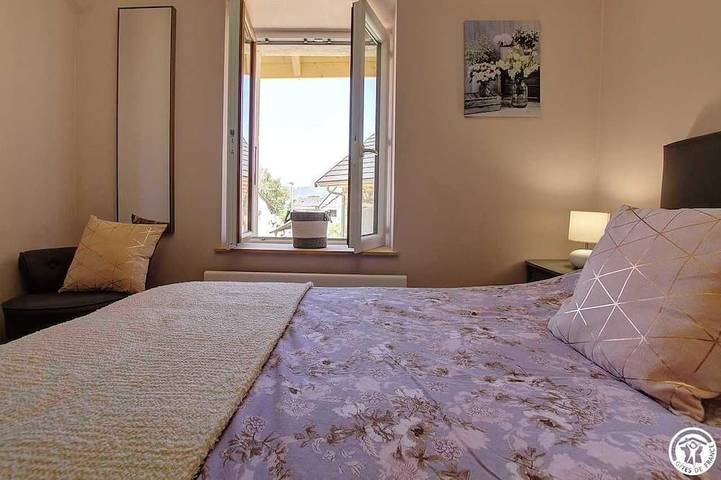 Location de vacances pour 6 personnes, avec balcon à Ceyzérieu - 2