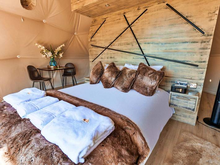 Scotney Luxury Dome in Chiddingstone, Kent