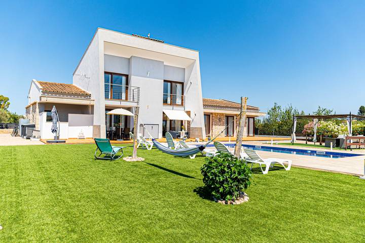 Villa für 6 Personen, mit Garten und Terrasse - 1