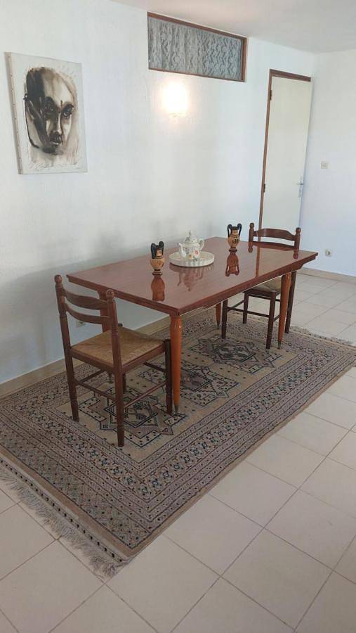 Gîte pour 2 personnes, avec jardin et vue, adapté aux familles à Teyran - 3