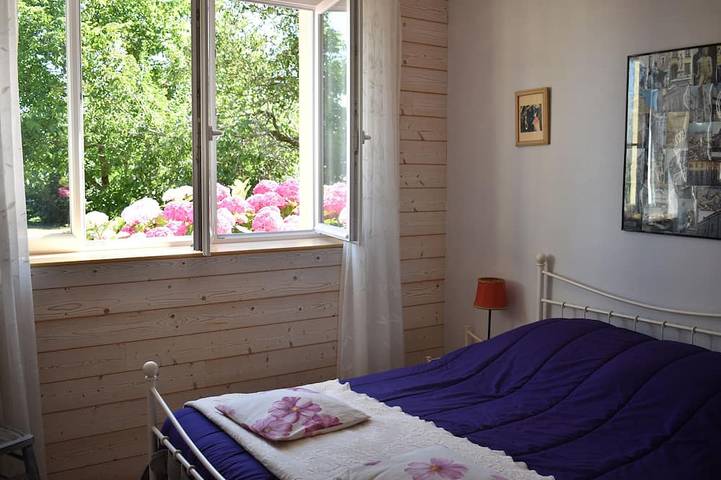 Location de vacances pour 5 personnes, avec terrasse et jardin à Plonéour-Lanvern - 3