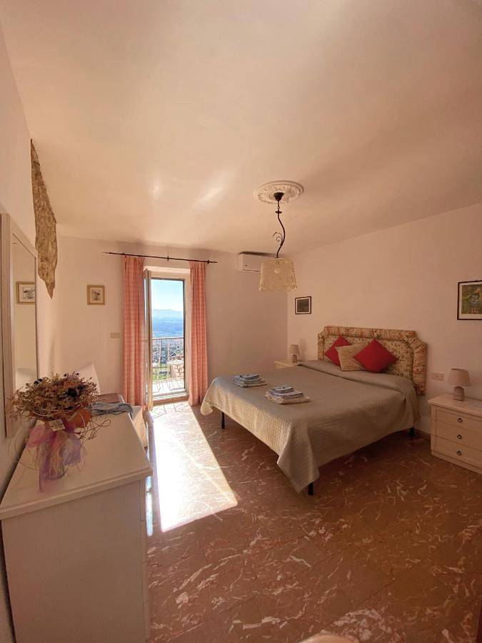 Appartamento per 5 persone, con Balcone e Panorama a Palombara Sabina