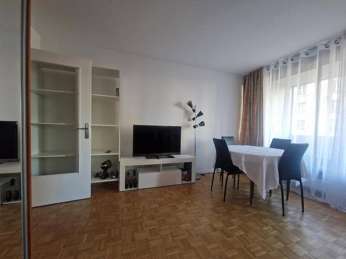 Gîte pour 2 personnes, avec balcon, animaux acceptés dans Paris Rue Sextius Michel - 2