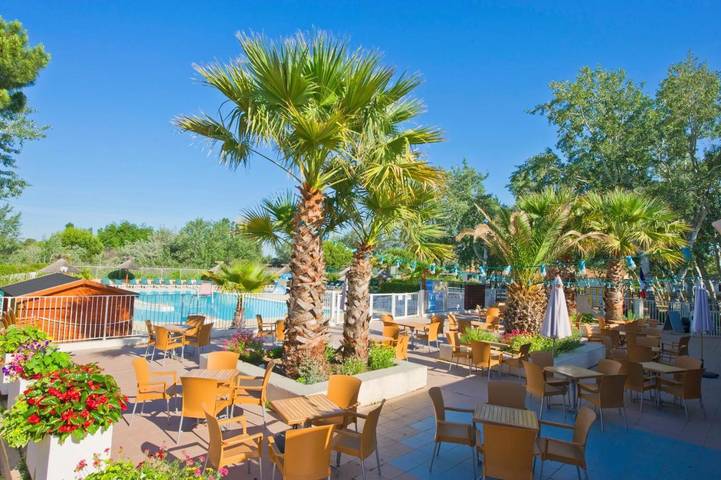 Cottage pour 4 personnes, avec jardin ainsi que piscine et bassin pour enfant, animaux acceptés dans Plage de l'Espiguette