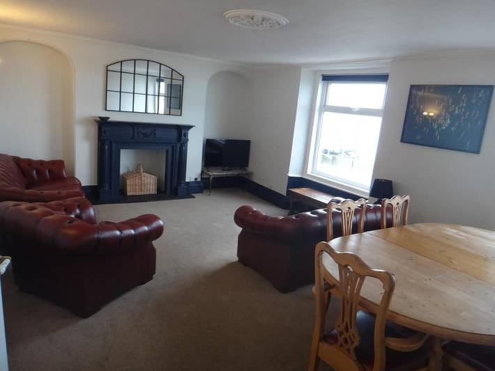 Entire apartment, Three-Bedroom Apartment in Burnham on Sea & Highbridge, Somerset