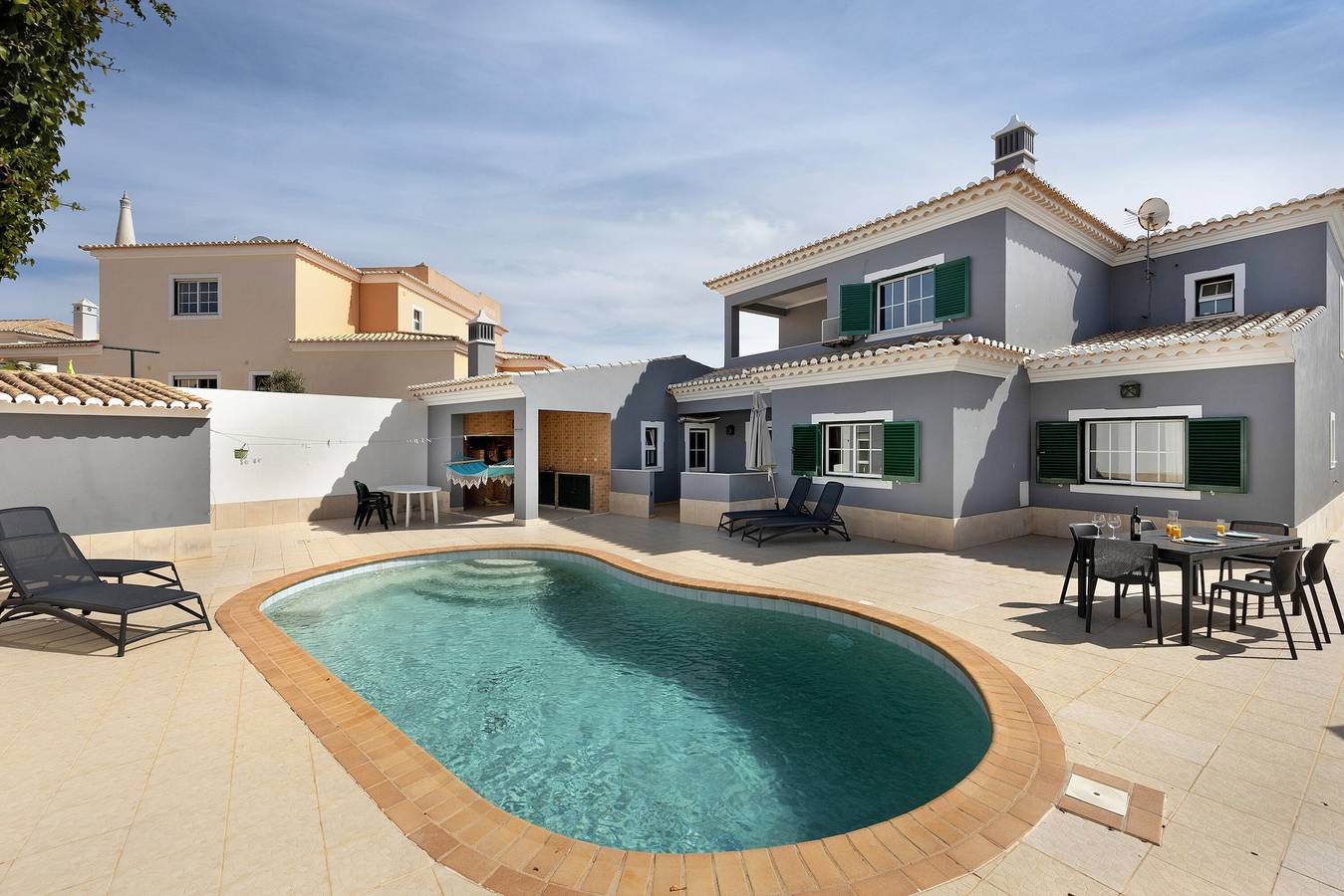 Villa for 14 People in São Sebastião, São Gonçalo de Lagos