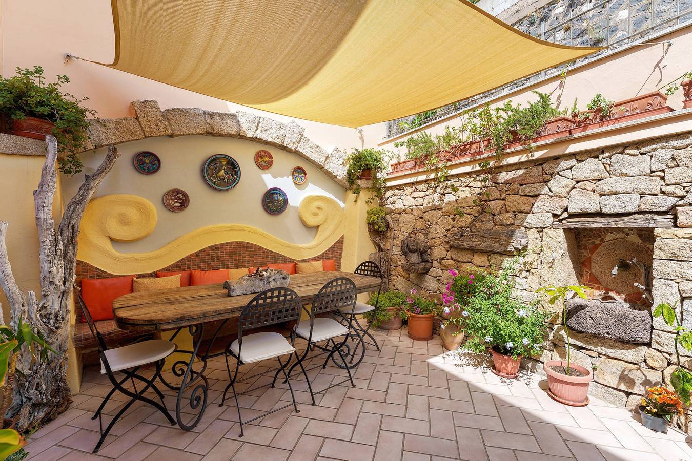 Chambre « Camera A Dorgali au B&B Sa Madalena » avec jardin privé, Wi-Fi et climatisation in Dorgali, Golfe d'Orosei