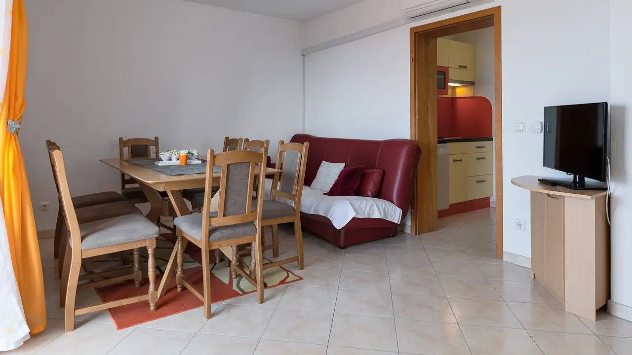 Ganze Ferienwohnung, Ferienwohnung für 8 Personen (87 m²) in Klenovica in Klenovica, Primorje-Gorski Kotar