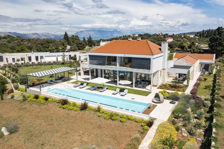 Villa für 12 Personen, mit Meerblick und Sauna sowie Pool und Garten in Split-Dalmatien - 3
