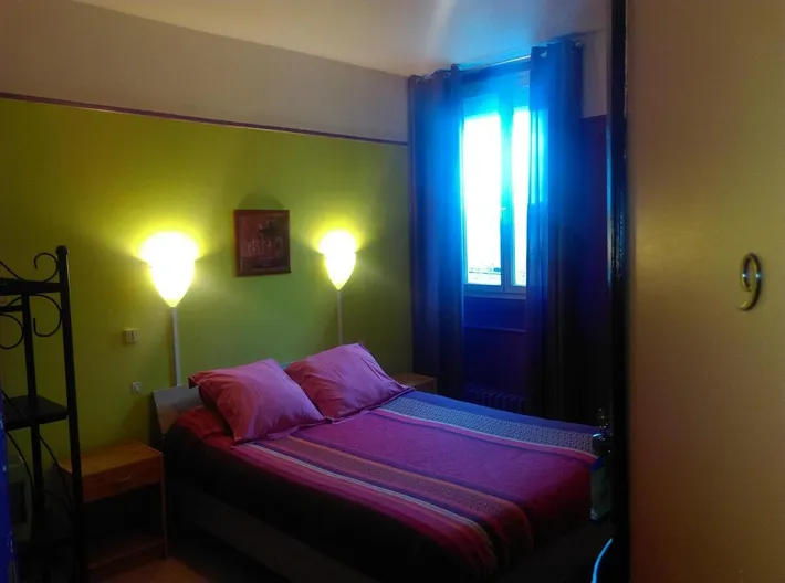 Hotel for 3 people, with terrace - 1