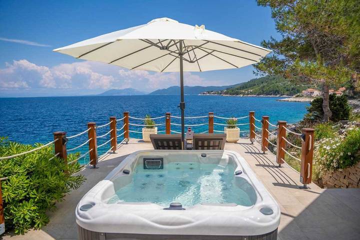 Villa für 8 Personen, mit Pool und Garten sowie Whirlpool, kinderfreundlich auf Korcula - 2