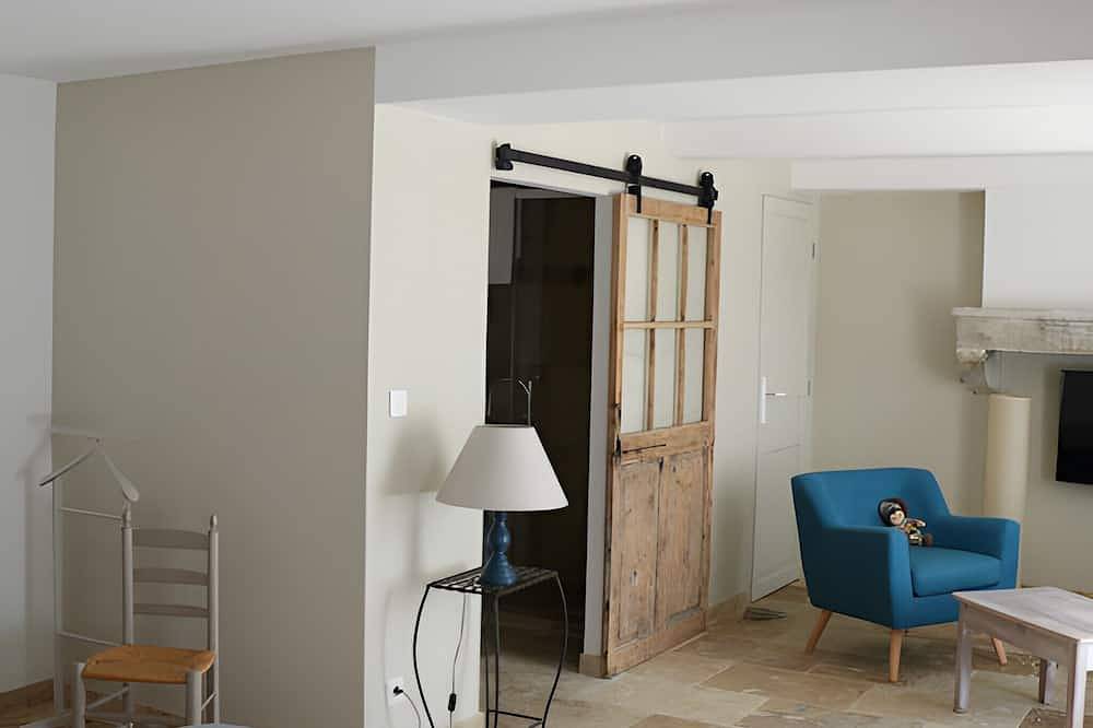 Chambre d’hôtes climatisée « Lavande », en rez de jardin avec vue montagne. in Charols, Région de nyons