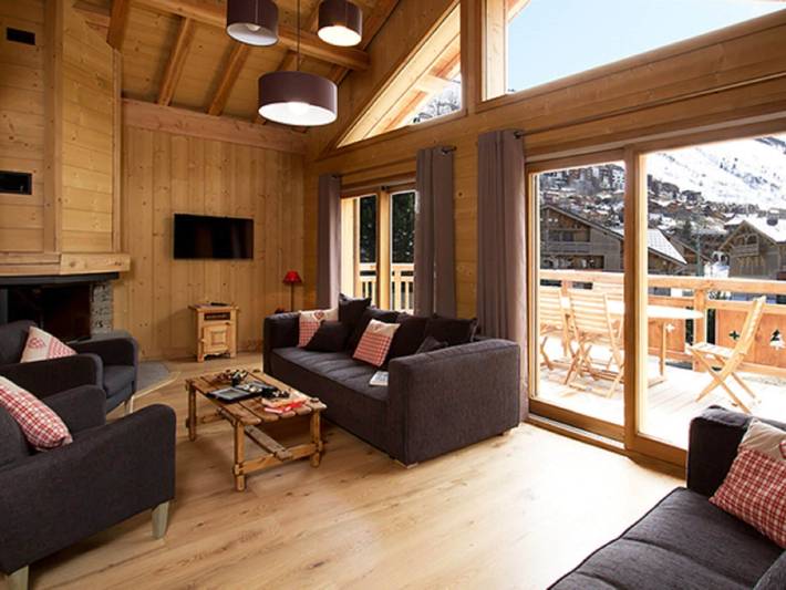 Alpien Chalet w/ Sauna in Mont-de-Lans, Les Deux Alpes