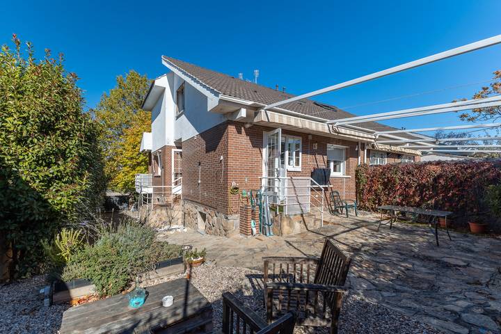 Vacation house for 6 people, with yard and children pool - 1