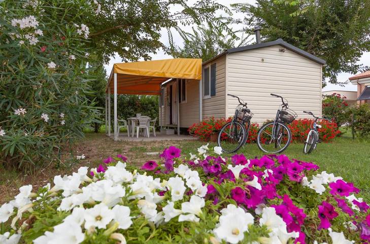 Casa rodante para 4 personas, con jardín - 1