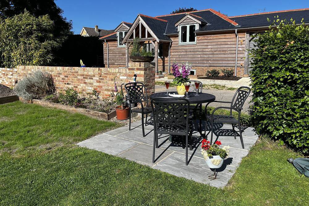 Glamping for 4 People in New Forest National Park, South West England