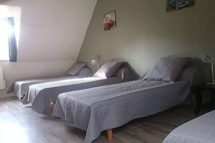 Location de vacances pour 10 personnes, avec jardin, animaux acceptés à Sainte-Eulalie-d'Olt - 4