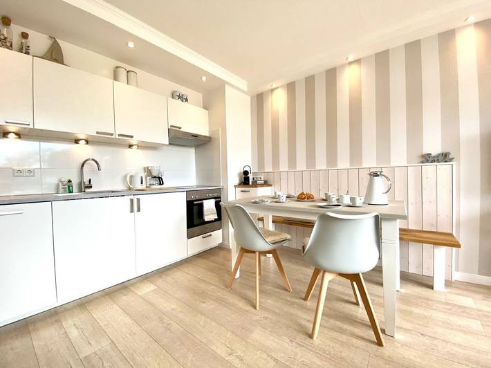 Ferienwohnung für 5 Personen, mit Terrasse und Garten in Wenningstedt - 2