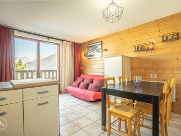 Gîte pour 6 personnes, avec balcon dans Office De Tourisme La Maison D Aussois